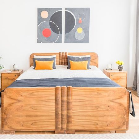 Modern Bauhaus Lejlighed Budapest Eksteriør billede