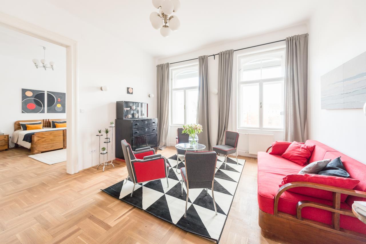Modern Bauhaus Lejlighed Budapest Eksteriør billede